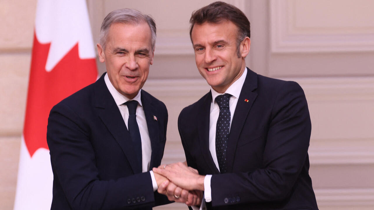 Canadian PM Mark Carney Meets Macron on First Foreign Trip, Discusses Ukraine War