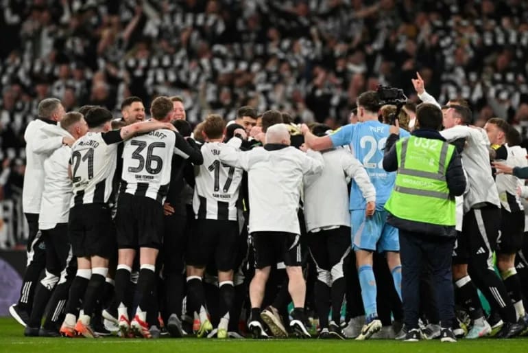 Newcastle United Defeat Liverpool 2-1 to Win First-Ever League Cup