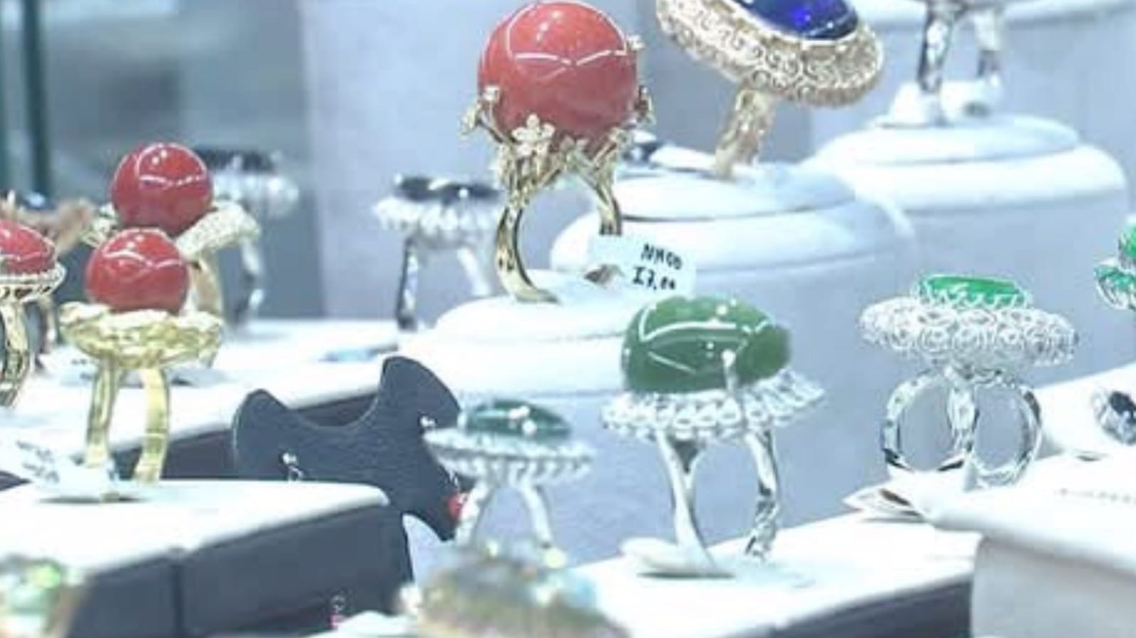 Beijing International Jewelry Fair Sees Surge in Interest for Synthetic Diamonds