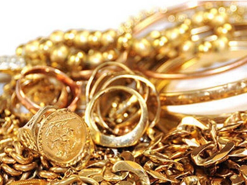 Gold Rises as Tariff Uncertainty Fuels Safe-Haven Demand