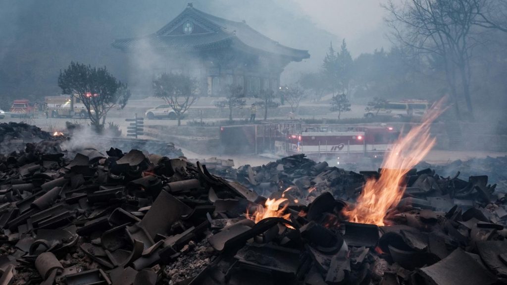 South Korea Battles Worst Wildfires as Death Toll Rises