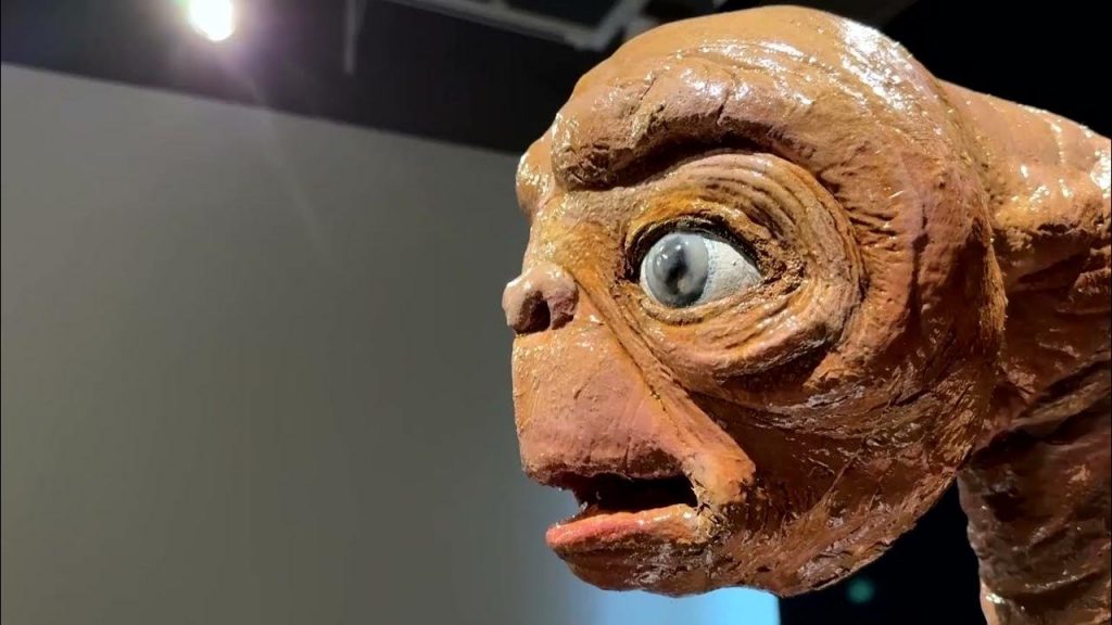 News Headline: Original E.T. Model Expected to Fetch $1 Million at Sotheby’s Auction