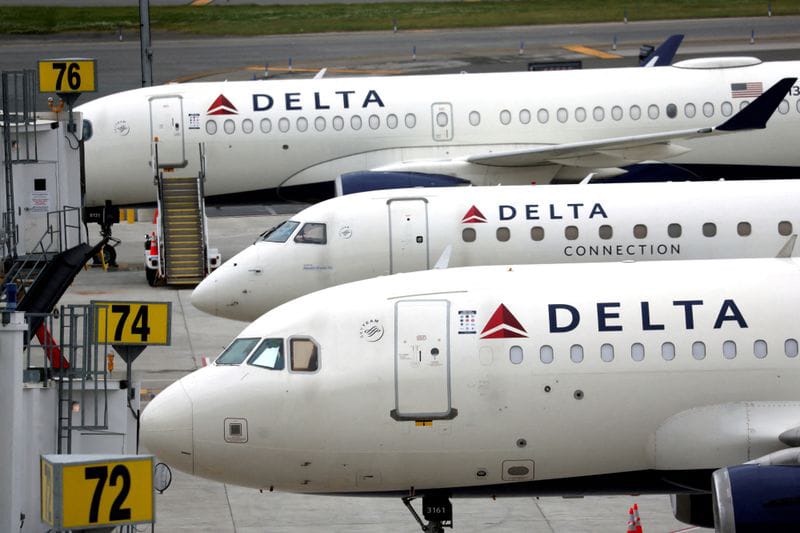 Headline: FAA to Investigate Near Miss Between Delta Flight and Air Force Jet