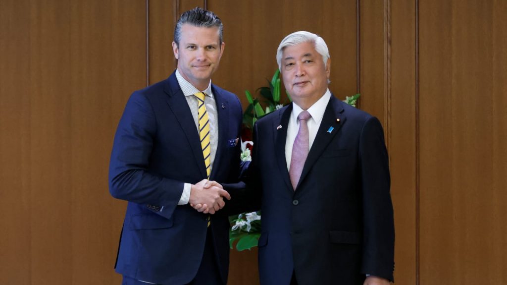 U.S. Defense Secretary Highlights Japan’s Role in Countering China
