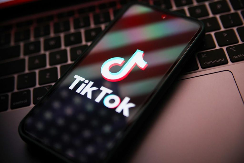 TikTok Buyout Battle Heats Up as Deadline Nears