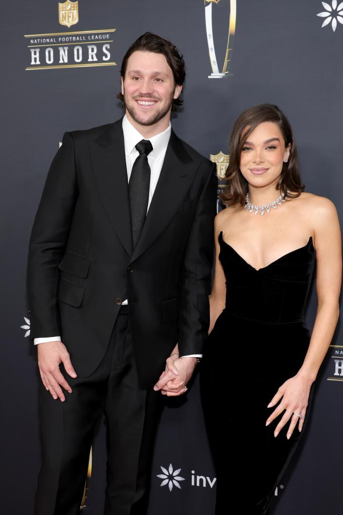 Josh Allen’s Fiancée Hailee Steinfeld Throws Subtle Shade at Chiefs
