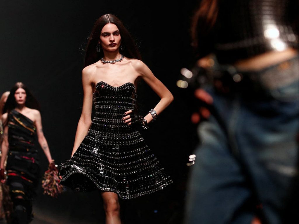 Prada to Decide on Versace Acquisition This Week