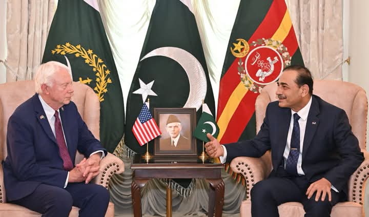 U.S. Congressional Delegation Meets Pakistan's Army Chief to Strengthen Bilateral Ties