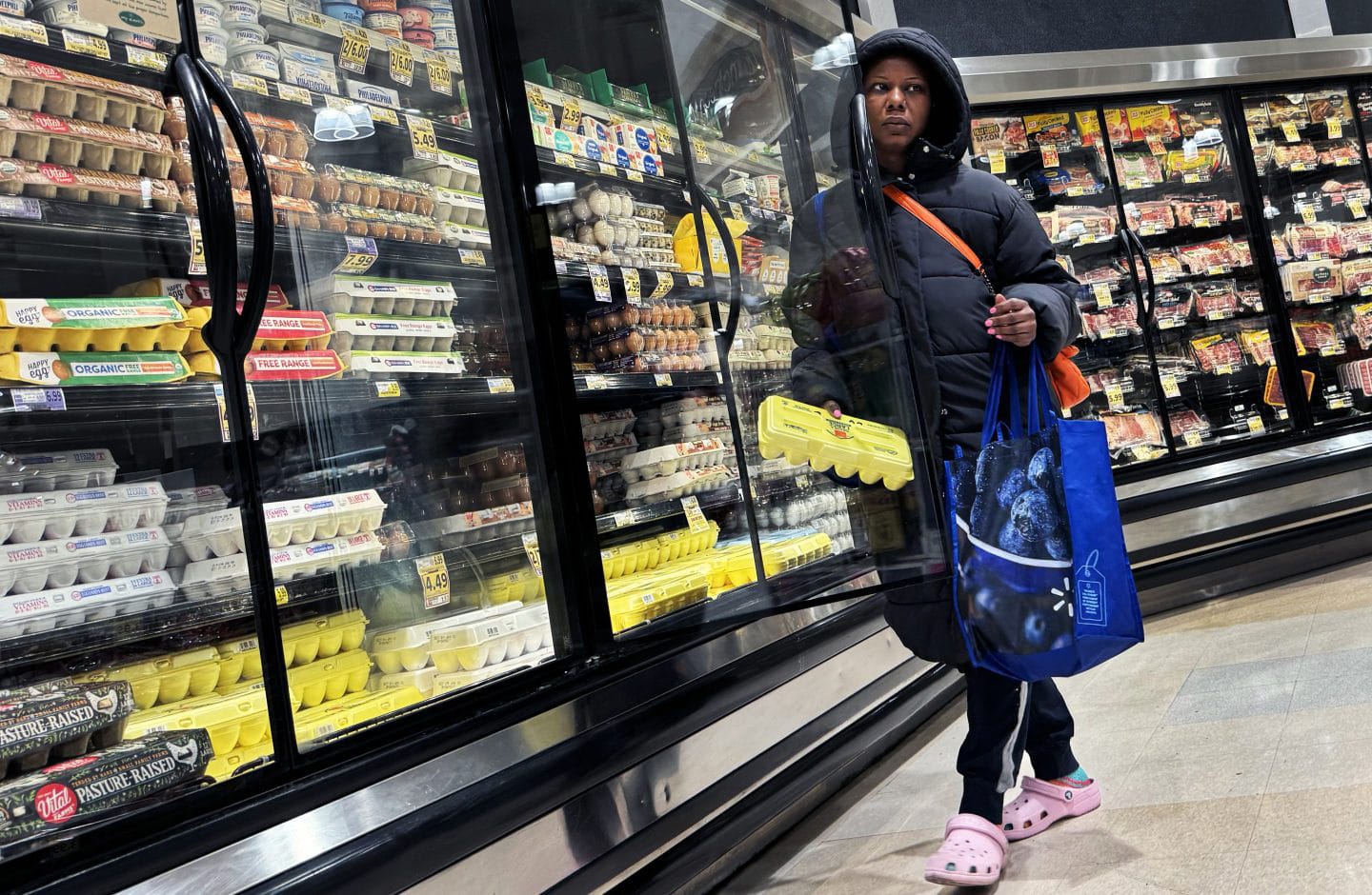 U.S. Consumer Sentiment Falls Sharply in May Amid Inflation Fears and Trade Policy Concerns