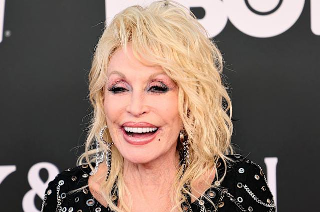 Dolly Parton Postpones Las Vegas Concerts Over Health Issues