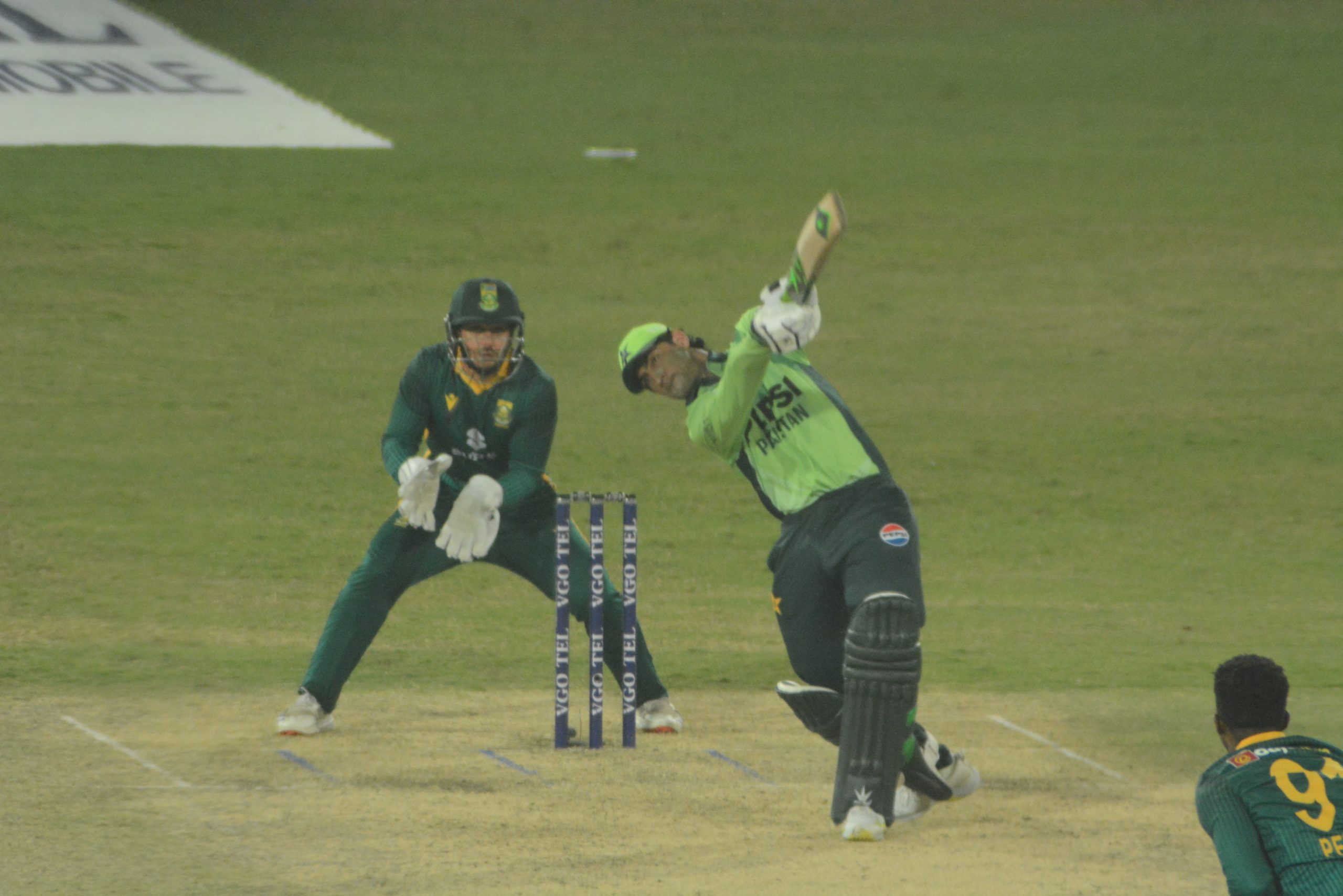 Pakistan vs South Africa 2nd One Day International Cricket Match. South Africa Defeated Pakistan By 8 Wickets. One Day Series Level By 1-1