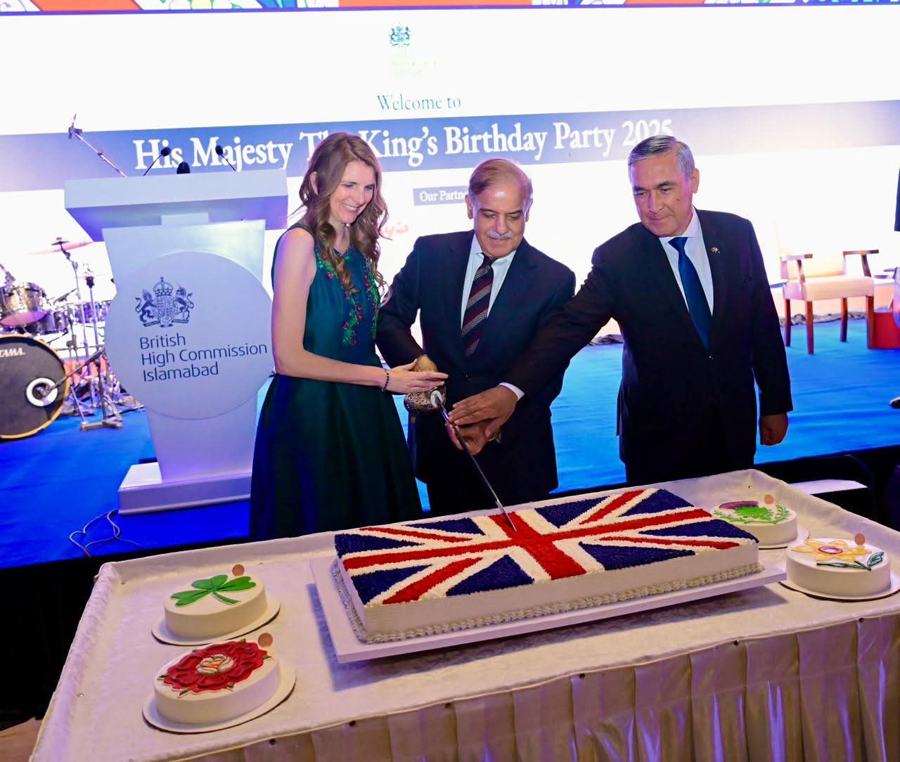 PM Shehbaz Sharif Cuts Cake to Celebrate King Charles III’s Birthday