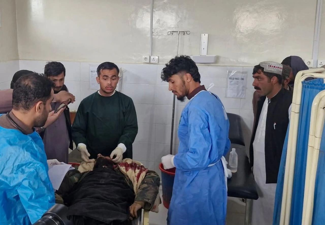 One Police Person Martyred, Another Injured in Attack on Polio Team in Chaman; Search Operation Underway