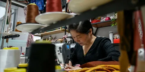 textile exporters — APTMA delegation meets Finance Minister Aurangzeb Islamabad 2026 to discuss energy costs and export competitiveness crisis