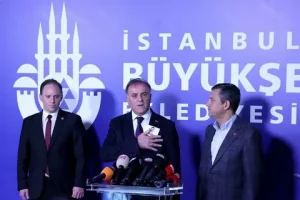 Istanbul jailed mayor graft trial — crowds gather outside Silivri courthouse March 2026