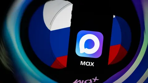 Russia Max super app unencrypted forced citizens surveillance 2026