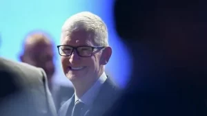 Apple CEO transition Tim Cook stepping down leadership change