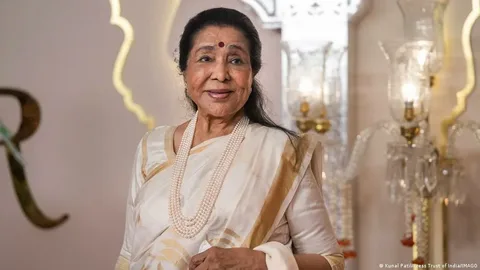 Asha Bhosle tribute Pakistani stars reactions legacy music