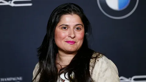 A Collective Hope: Sharmeen Obaid Chinoy Highlights Importance of Islamabad Talks