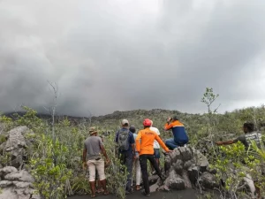 Smoke rising from Mount Dukono eruption in North Halmahera, Indonesia on May 8, 2026