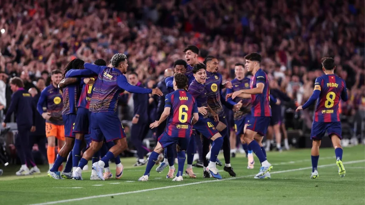 Barcelona vs Real Madrid El Clasico 2026 live match at Camp Nou with Vinicius Junior and Pedri in action