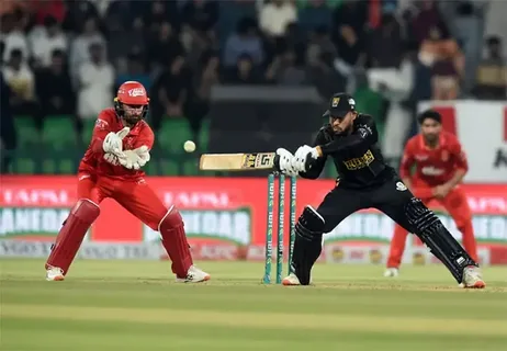 Pakistan sports news cricket PSL thrilling last over match Hyderabad Kingsmen Islamabad United