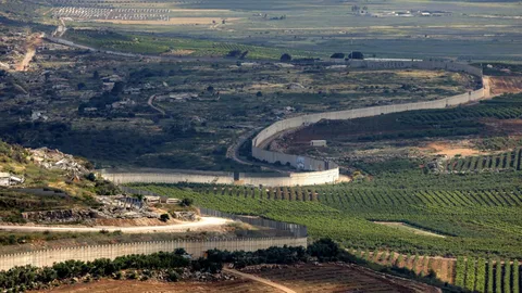 Map of Lebanon showing Litani River and IDF south Lebanon positions near the Israeli border in 2025 and 2026 Map of Lebanon showing Litani River and IDF south Lebanon positions near the Israeli border in 2025 and 2026 Map of Lebanon showing Litani River and IDF south Lebanon positions near the Israeli border in 2025 and 2026