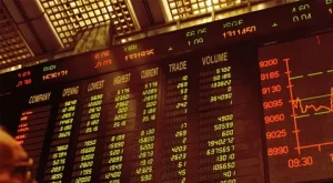 Stock market graph showing KSE-100 falls 721 points amid oil price surge and inflation concerns