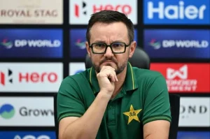 Mike Hesson Pakistan Test coach ahead of England Test