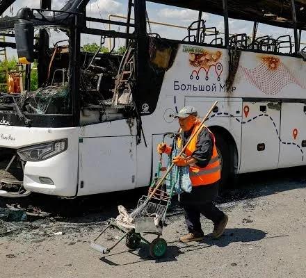 Russia Glide Bomb Attack on Kramatorsk Civilian Buses